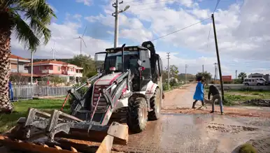 Ege Bölgesini Vuran Şiddetli Yağmur