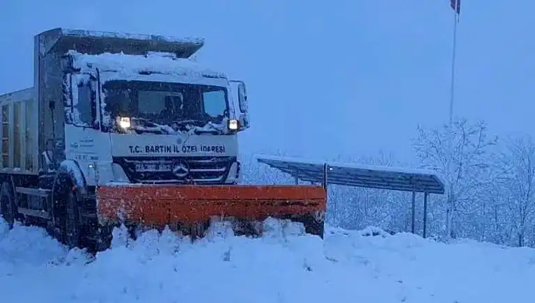 Bartın'da Yollar Kapandı: 34 Köye Ulaşım Yok!