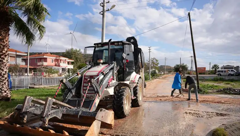 Ege Bölgesini Vuran Şiddetli Yağmur